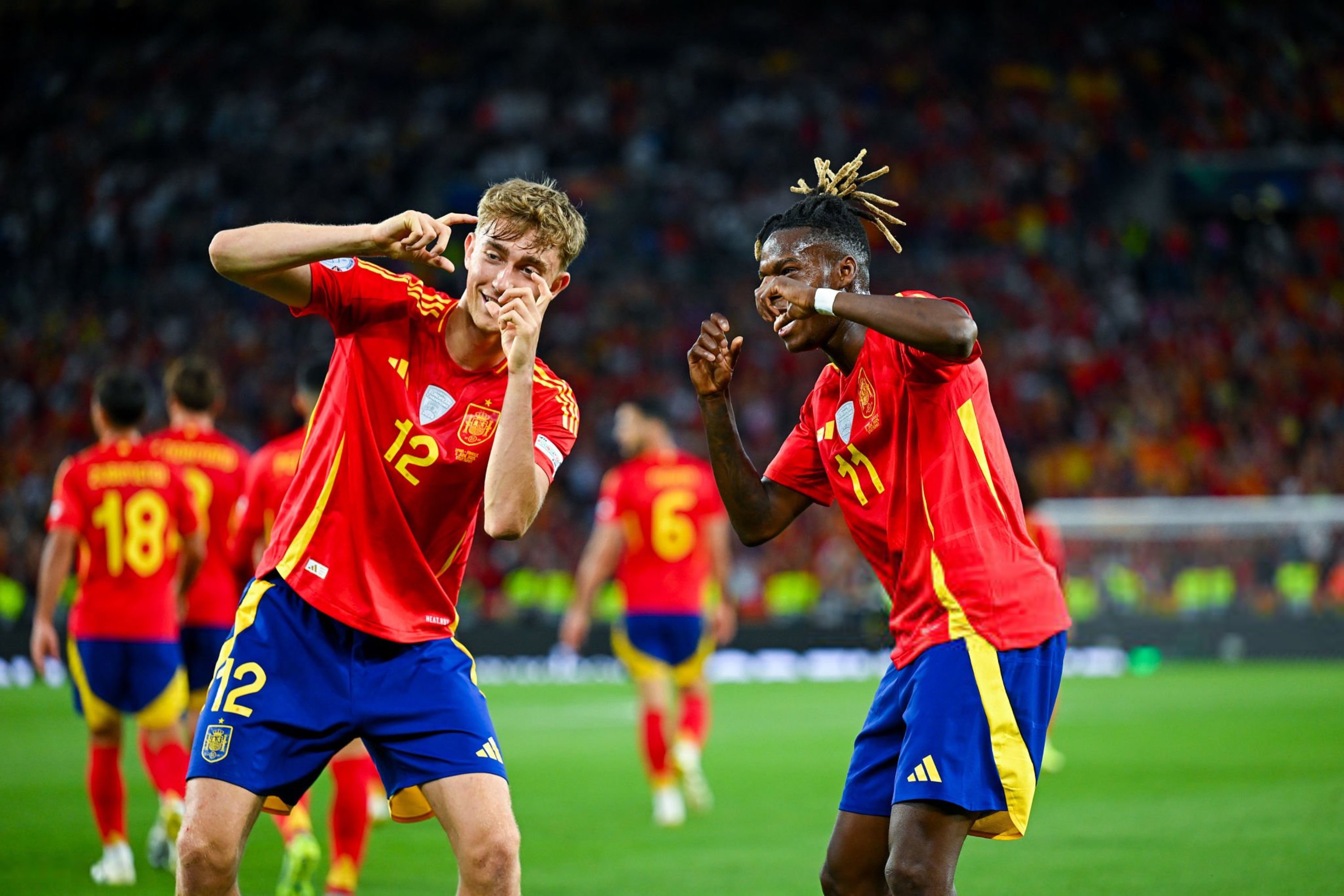 瑞典队逆转葡萄牙队，马龙高光表现