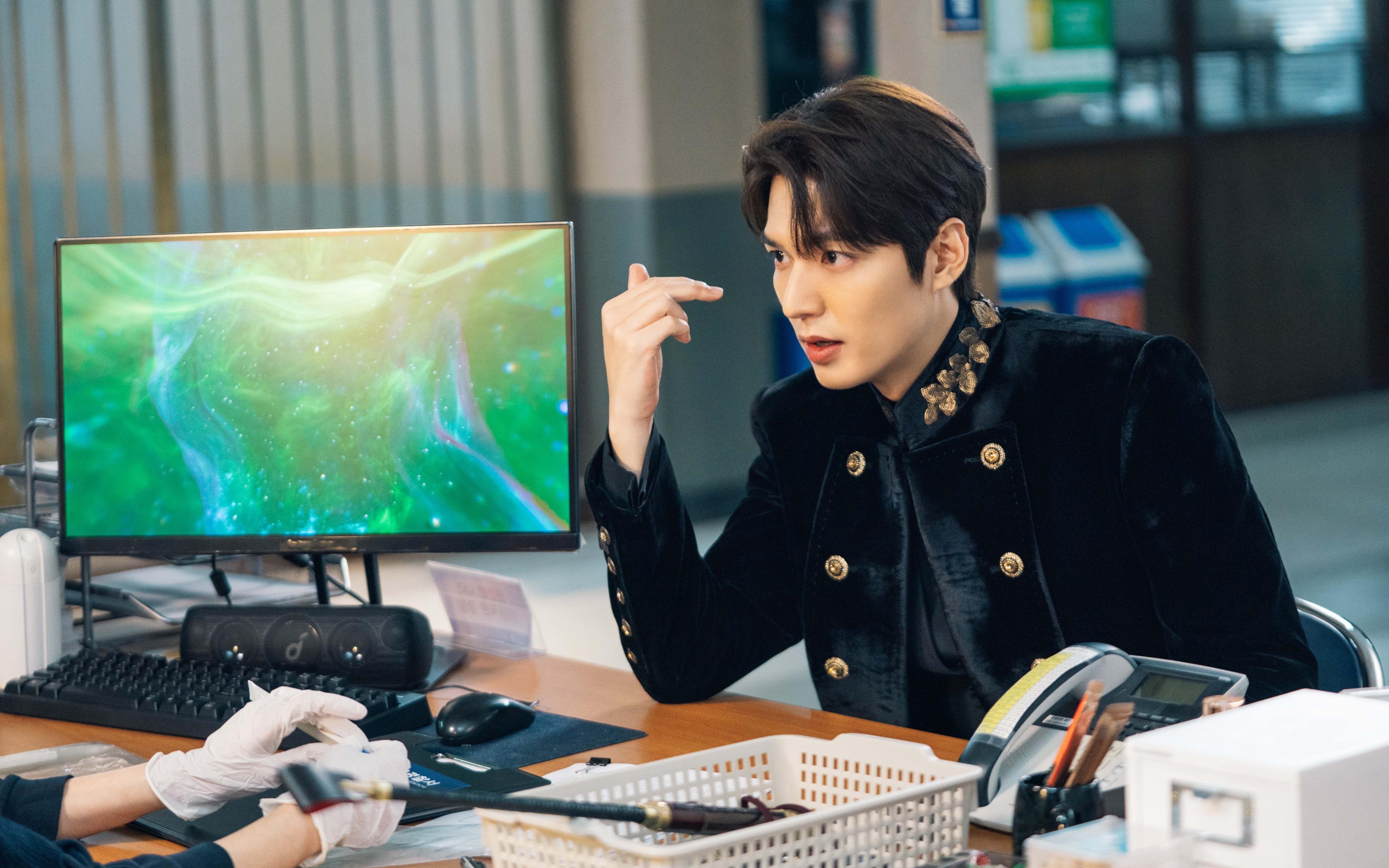 棋盘上的风暴，美加墨世界杯的奥地利与南非之战